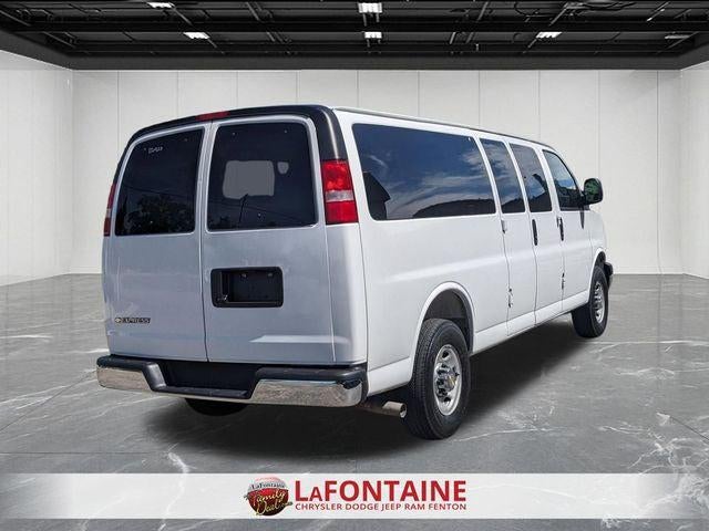2025 Chevrolet Express Passenger RWD 3500 Extended Wheelbase LT
