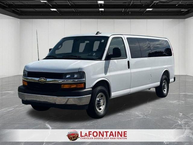 2025 Chevrolet Express Passenger RWD 3500 Extended Wheelbase LT