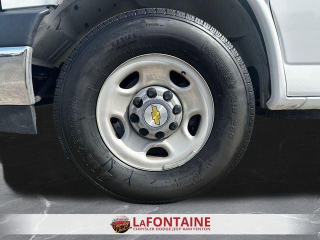 2025 Chevrolet Express Passenger RWD 3500 Extended Wheelbase LT