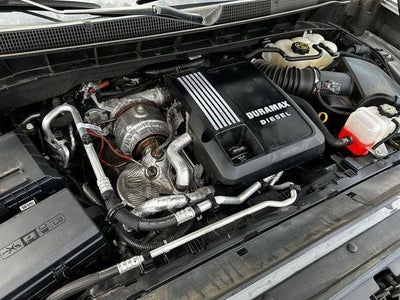 2023 Chevrolet Silverado 1500 4WD Crew Cab Short Bed High Country