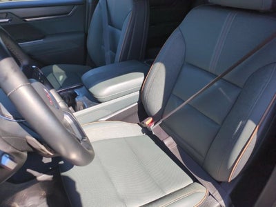 2024 GMC Acadia AWD AT4