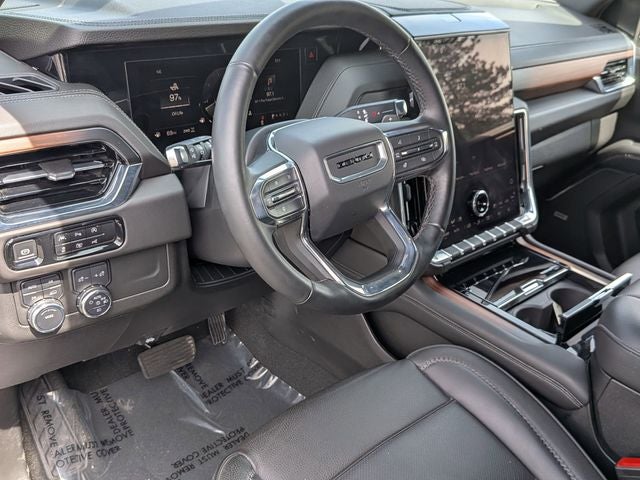 2025 GMC Yukon 4WD Denali