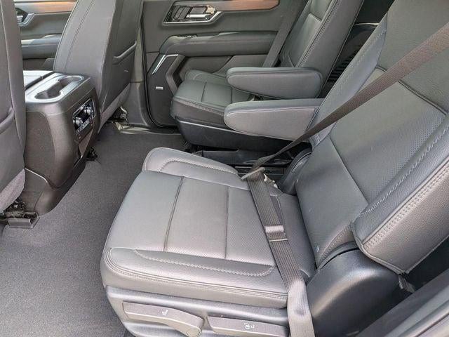 2025 GMC Yukon 4WD Denali
