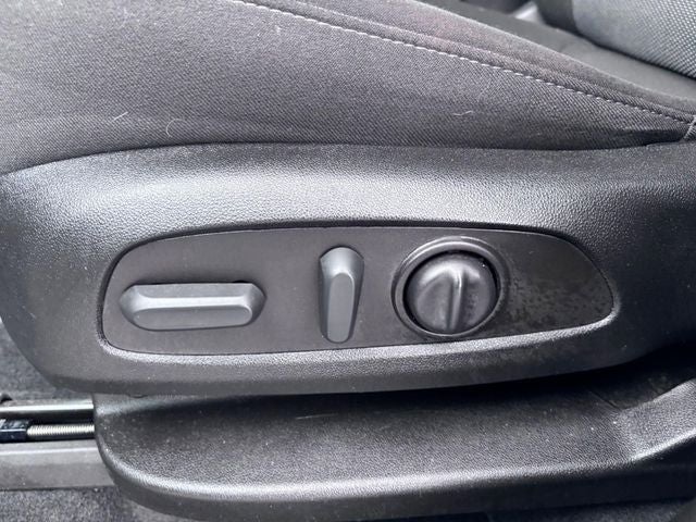 2023 Chevrolet Traverse FWD LT Cloth