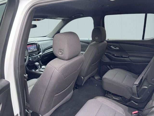 2023 Chevrolet Traverse FWD LT Cloth