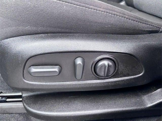 2023 Chevrolet Traverse FWD LT Cloth