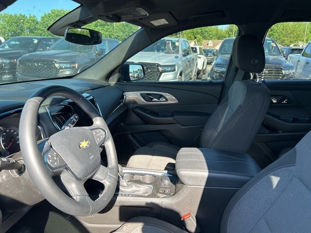 2023 Chevrolet Traverse AWD LT Cloth