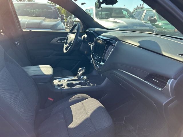 2023 Chevrolet Traverse AWD LT Cloth