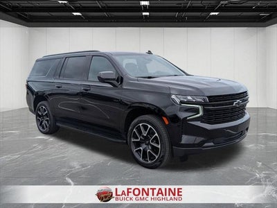 2023 Chevrolet Suburban 4WD RST
