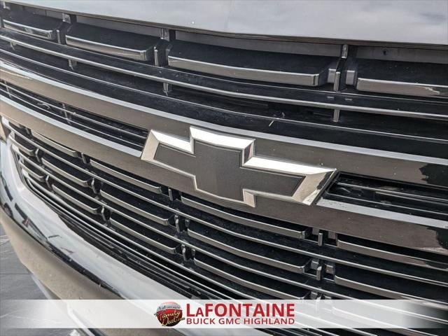 2023 Chevrolet Suburban 4WD RST