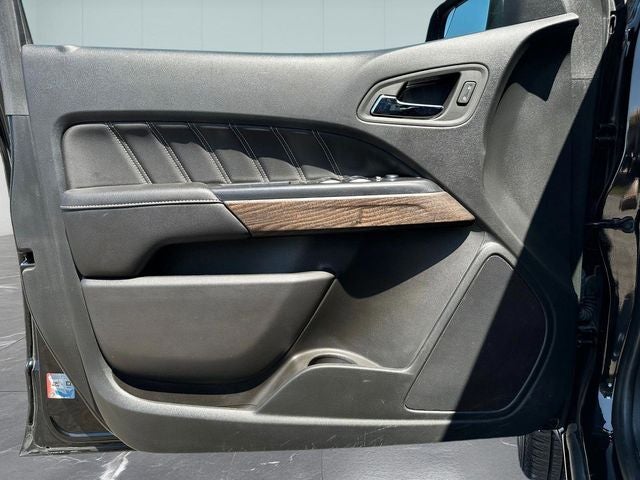 2022 GMC Canyon 4WD Crew Cab Short Box Denali