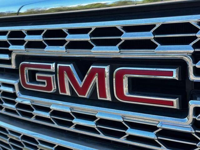 2022 GMC Canyon 4WD Crew Cab Short Box Denali