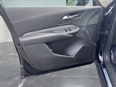 2025 Cadillac XT4 FWD Premium Luxury