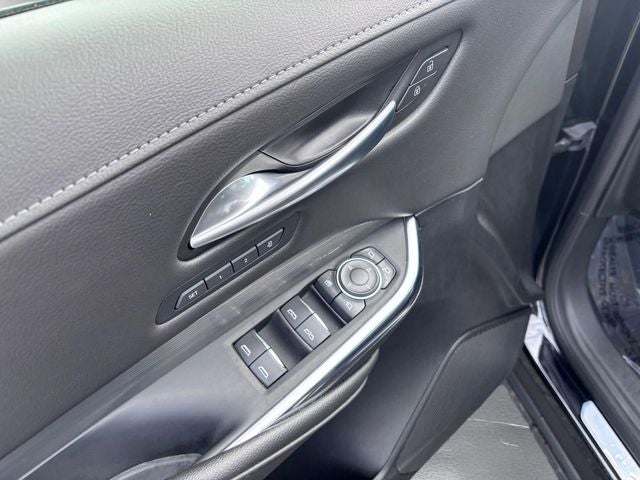 2025 Cadillac XT4 FWD Premium Luxury