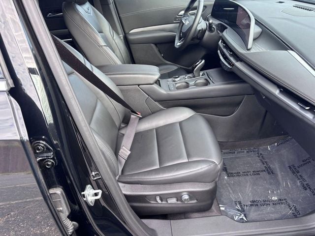 2025 Cadillac XT4 FWD Premium Luxury