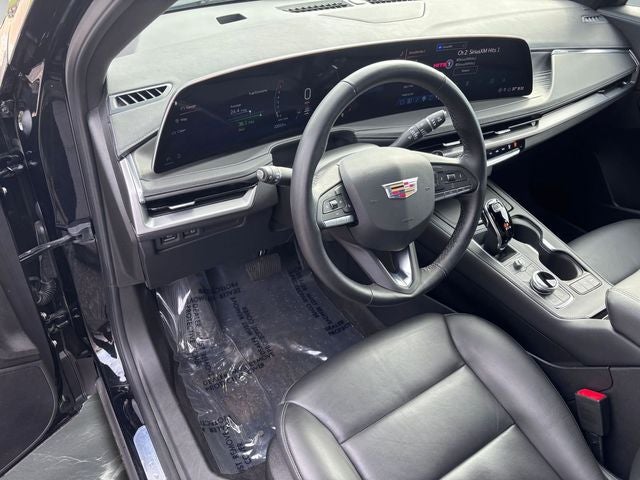 2025 Cadillac XT4 FWD Premium Luxury