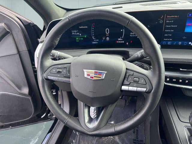 2025 Cadillac XT4 FWD Premium Luxury