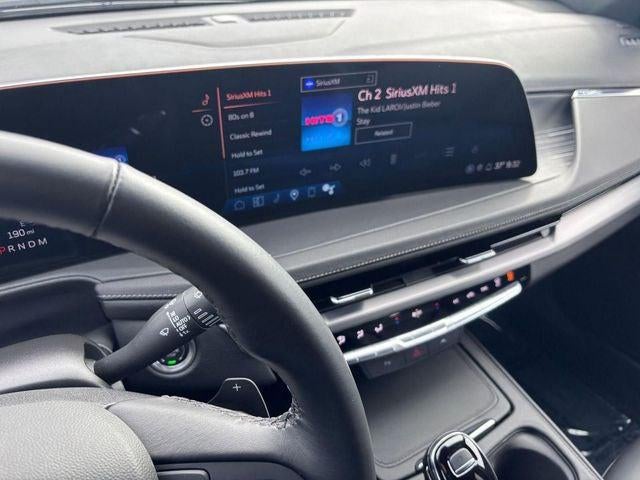 2025 Cadillac XT4 FWD Premium Luxury