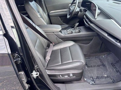 2025 Cadillac XT4 FWD Premium Luxury