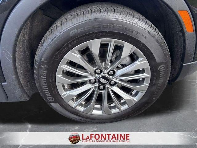 2025 Cadillac XT4 FWD Premium Luxury