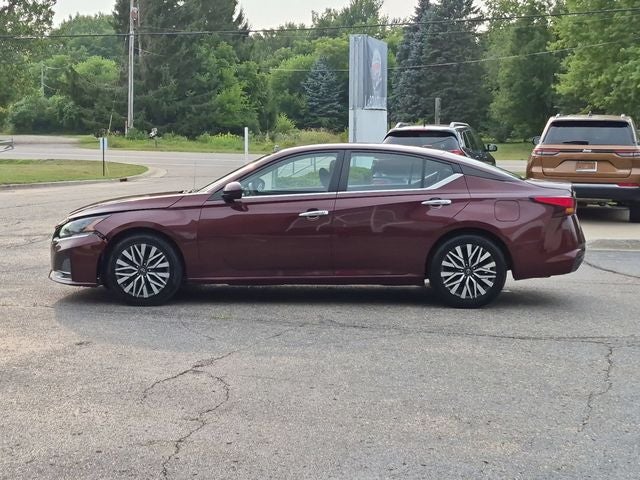 2023 Nissan Altima SV FWD