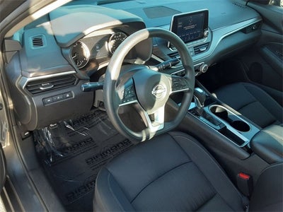 2024 Nissan Altima SV FWD
