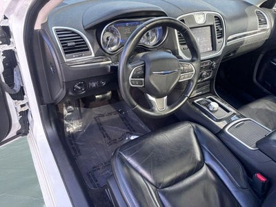 2019 Chrysler 300 Touring L AWD