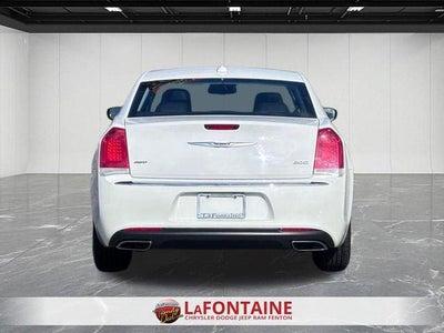 2019 Chrysler 300 Touring L AWD