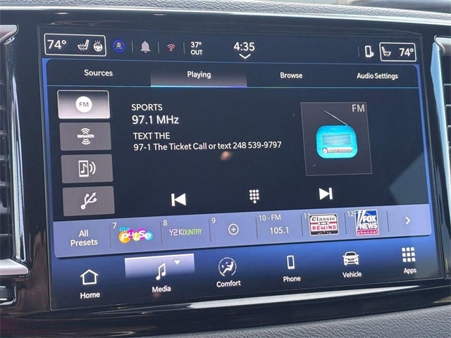 2025 Chrysler Pacifica Select