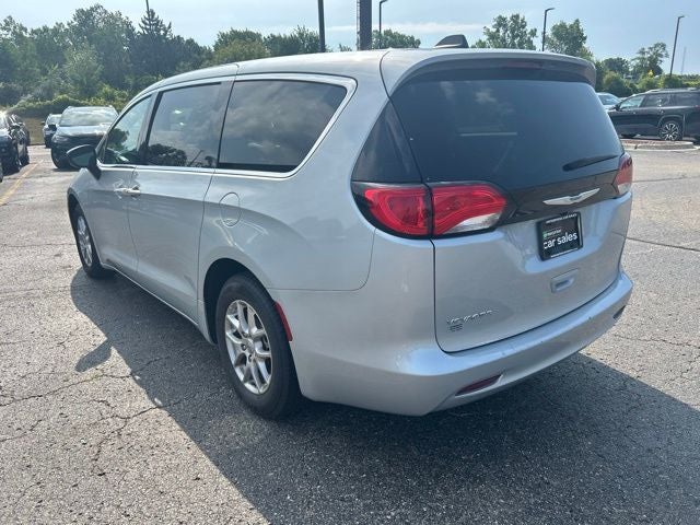 2024 Chrysler Voyager LX