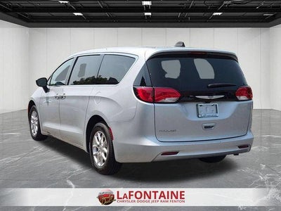 2024 Chrysler Voyager LX