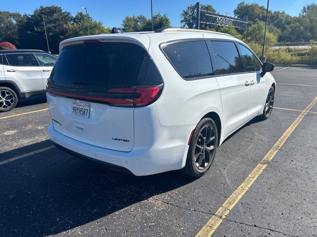 2025 Chrysler Pacifica Limited