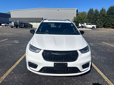 2025 Chrysler Pacifica Limited