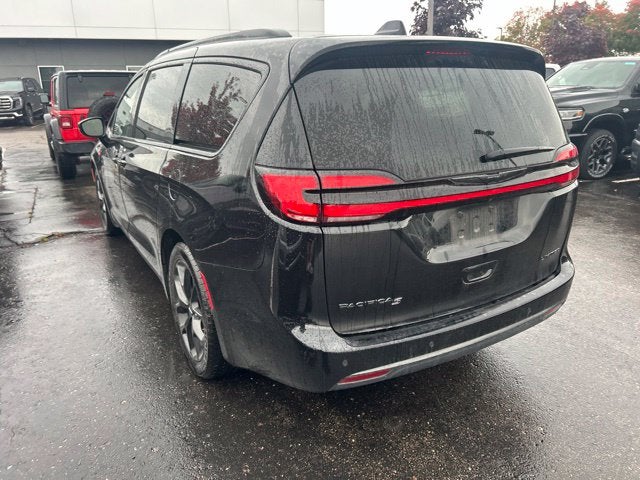 2025 Chrysler Pacifica Limited