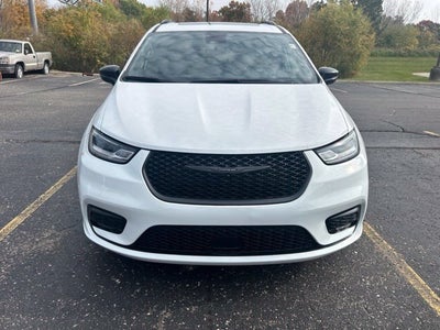 2025 Chrysler Pacifica Limited