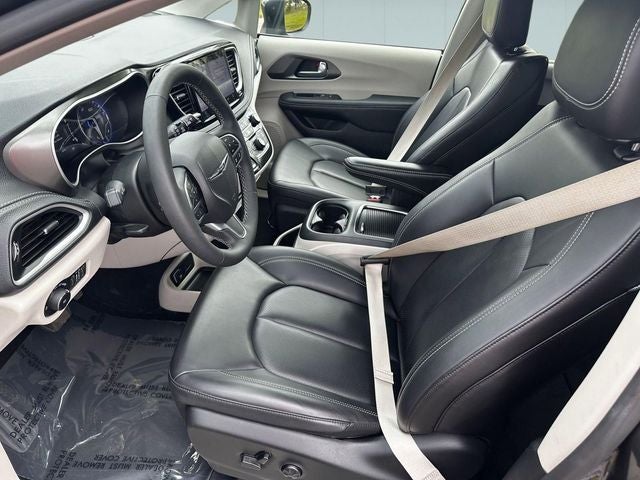 2023 Chrysler Pacifica Touring L AWD