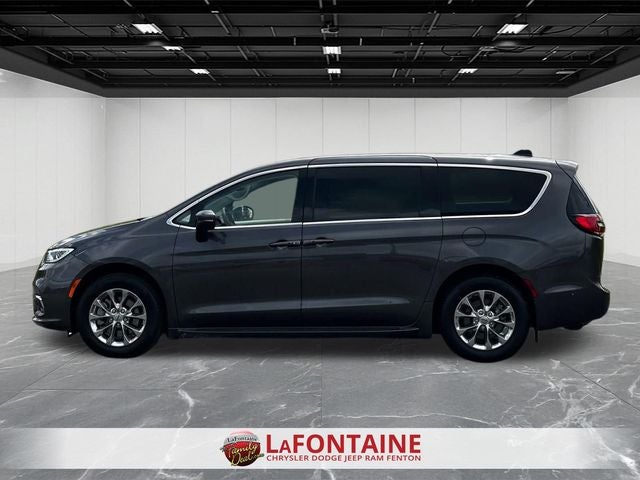 2023 Chrysler Pacifica Touring L AWD