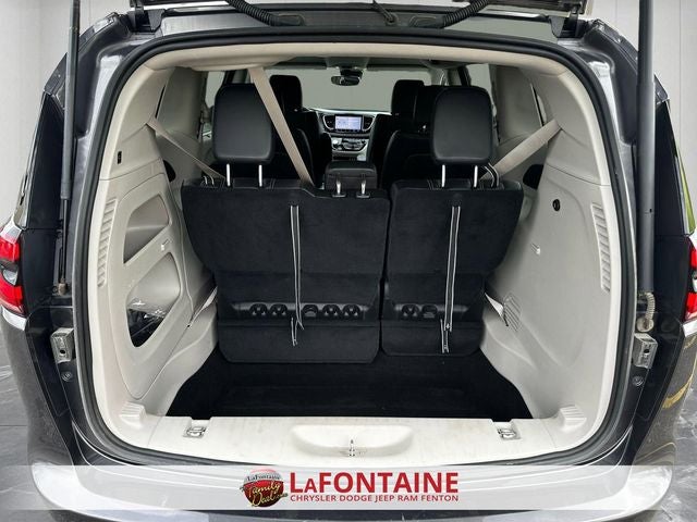 2023 Chrysler Pacifica Touring L AWD