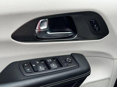 2023 Chrysler Pacifica Touring L AWD