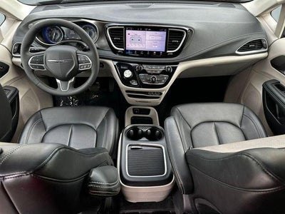 2023 Chrysler Pacifica Touring L AWD