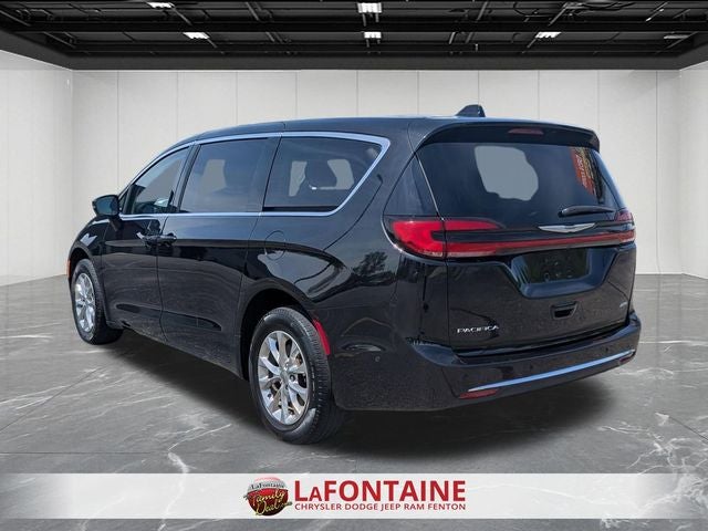 2023 Chrysler Pacifica Touring L AWD