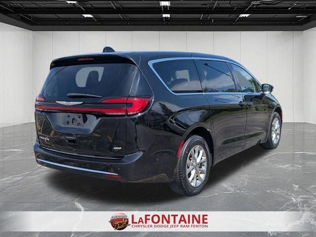 2023 Chrysler Pacifica Touring L AWD