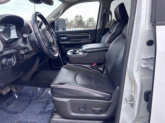 2023 RAM 3500 Laramie Crew Cab 4x4 6'4' Box