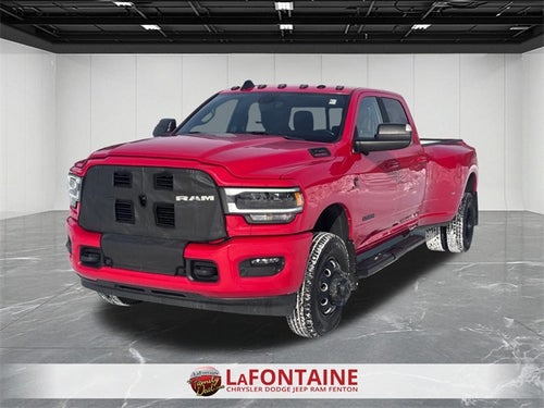2021 RAM 3500 Big Horn Crew Cab 4x4 8' Box