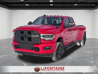 2021 RAM 3500 Big Horn Crew Cab 4x4 8' Box