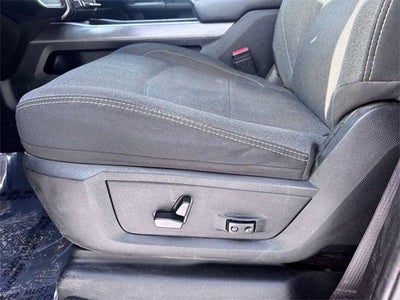 2021 RAM 3500 Big Horn Crew Cab 4x4 8' Box