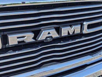 2020 RAM 3500 Laramie Crew Cab 4x4 8' Box