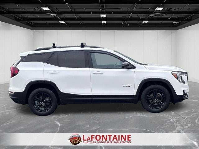 2024 GMC Terrain AWD AT4