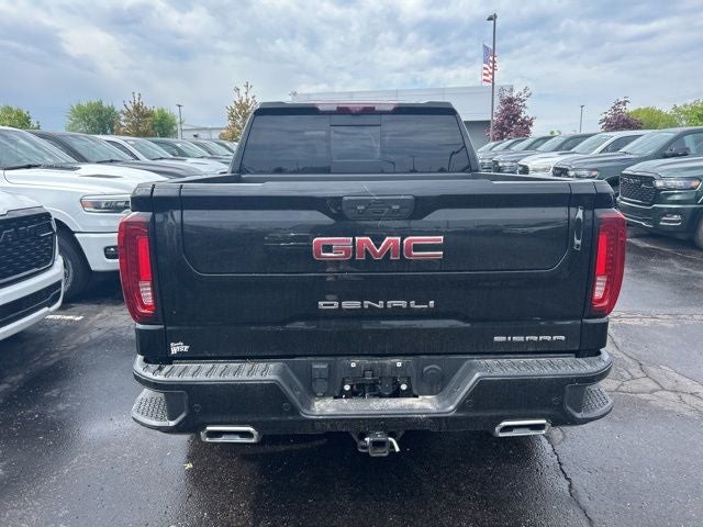 2023 GMC Sierra 1500 4WD Crew Cab Short Box Denali