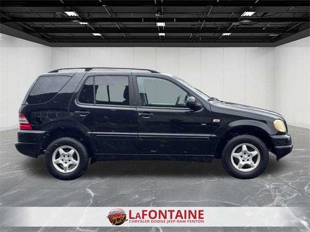 2001 Mercedes-Benz ML 320 ML 320 4MATIC®